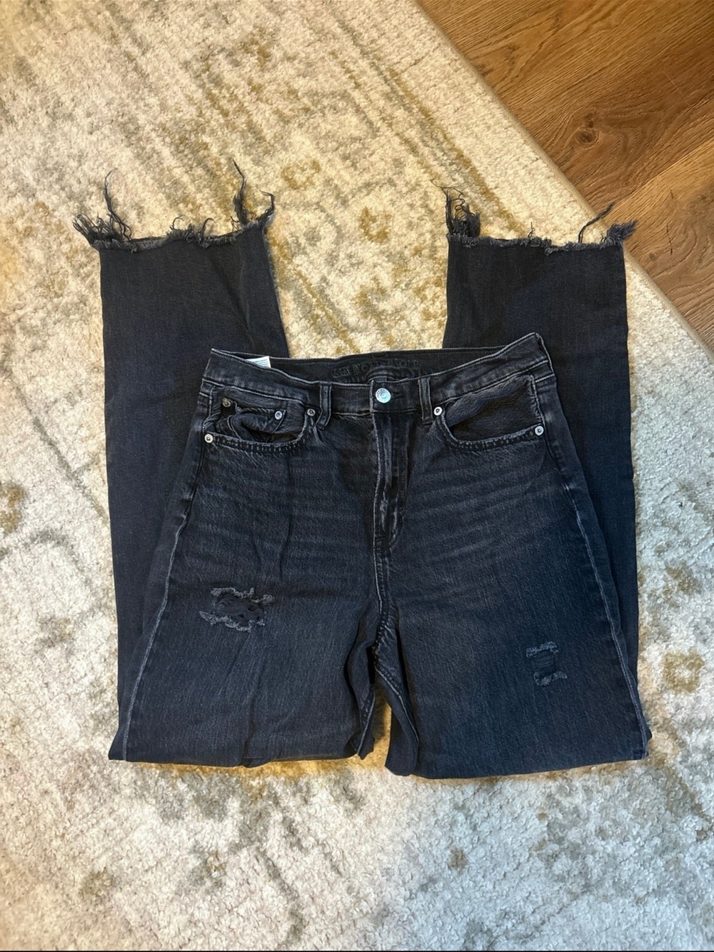American Eagle Super High Rise Baggy Straight Jeans